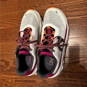 On Running White and Purple Athletic Shoes with Breathable Mesh
